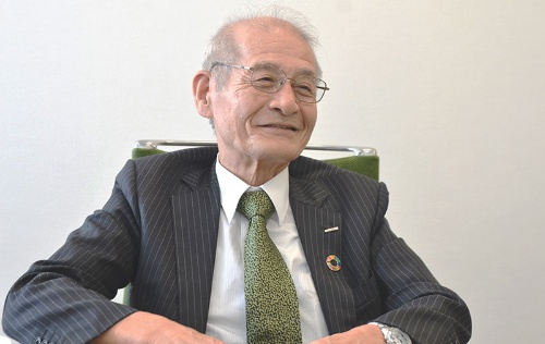 吉野氏はデジタル機器や電気自動車に欠かせないリチウムイオン電池を生み出したことが評価され、ノーベル化学賞を受賞した