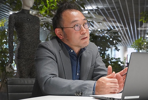 澤田宏太郎(さわだ・こうたろう)氏1994年早稲田大学理工学部卒、NTTデータ入社。コンサルティング企業を経て2008年スタートトゥデイコンサルティング(現ZOZO)代表取締役。13年スタートトゥデイ(現ZOZO)取締役、19年9月から現職。49歳、神奈川県出身