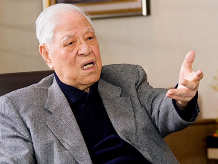 堺屋太一氏の遺言 年までに3度目の日本をつくれるか 日経ビジネス電子版
