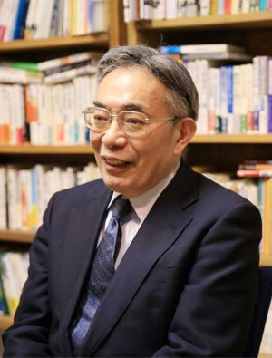 介護業界の課題を語る昭和女子大学の八代尚宏特命教授