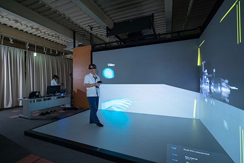 荏原は外部との3D図面上でのやり取りにVRを使う