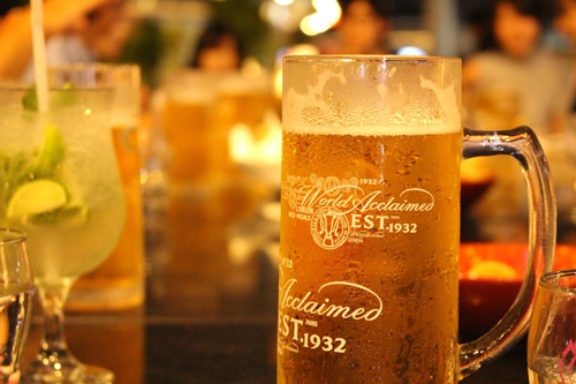 職場の飲み会はスルー 過去記事から飲み会の今を探る 日経ビジネス電子版 職場の飲み会はスルー 過去記事から飲み会の今を探る 日経ビジネス電子版
