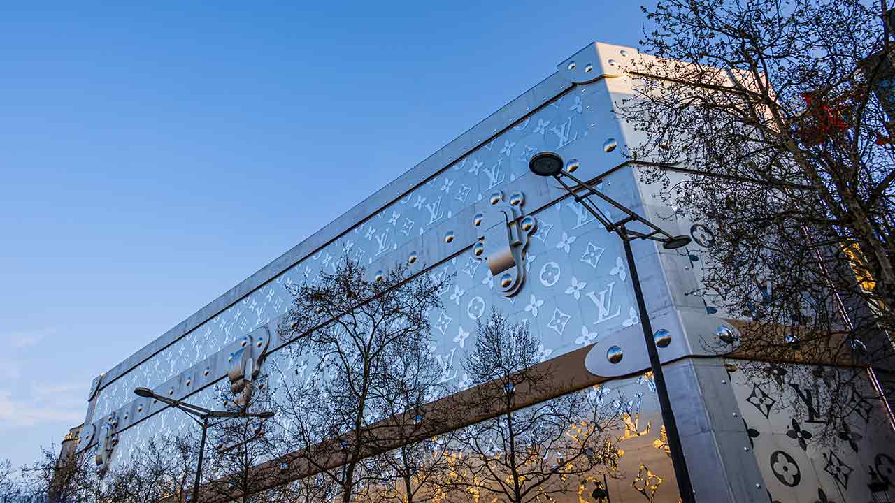 ヴィトン、ヘネシー合併で生まれたLVMH 巨大コングロマリットの系譜と
