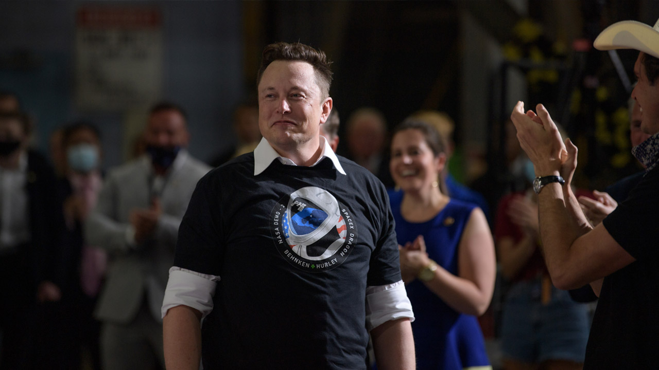 イーロン・マスクの反逆思考「頭がおかしいから世界を変えられる」