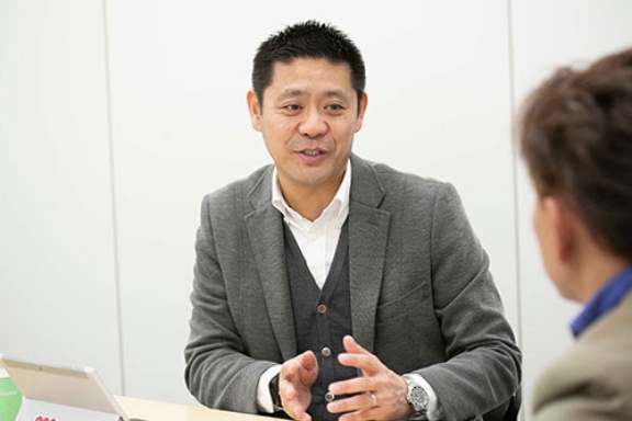 戦略対談4 ストーリーを語る能力はリーダーの必須条件 2ページ目 日経ビジネス電子版