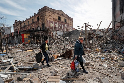 ウクライナ南部の港湾都市マリウポリは街の大部分が破壊された（2022年4月、写真：ロイター）