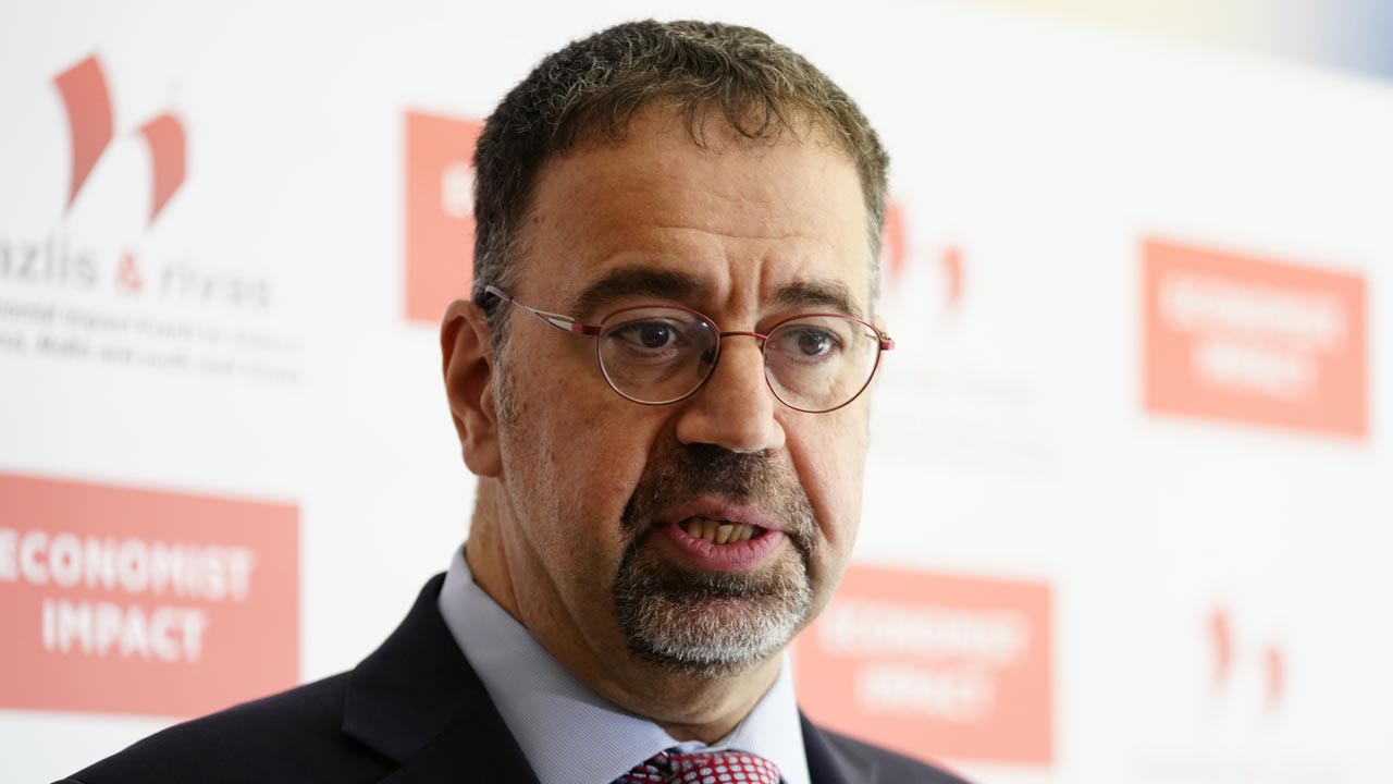 ビル・ゲイツにノーベル賞学者が激怒 大富豪は完全に間違っている：日経ビジネス電子版