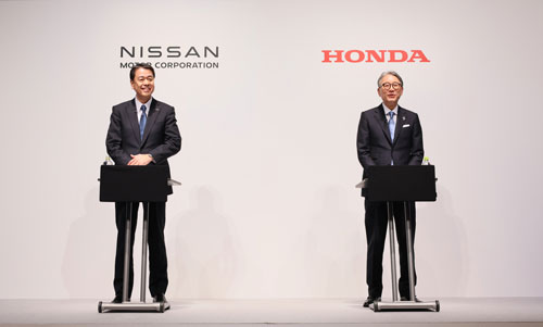 トヨタもホンダもソフト技術者獲得 車載2兆円市場の担い手争奪戦