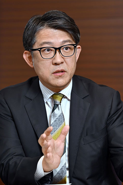 なぜEVのこと知りたい？」 トヨタ佐藤新社長、逆質問の真意：日経