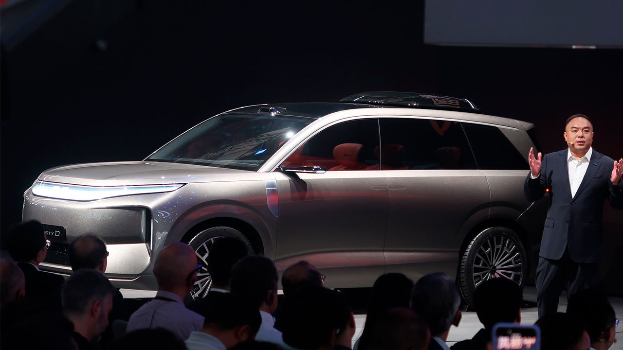上海モーターショー、トヨタは地場向けEV、BYDは新たな旗艦車種を発表：日経ビジネス電子版