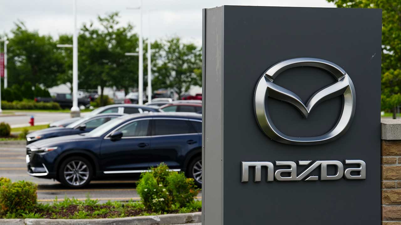 マツダ・スバル、関税直撃で切り詰めても大幅減益見通し 長期化なら