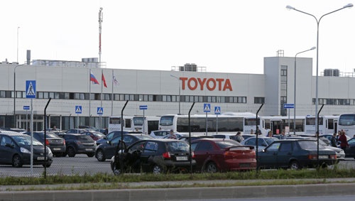 ロシアのサンクトペテルブルクにあるトヨタの工場。トヨタはロシア市場からの撤退を決めた（写真：ロイター／アフロ）