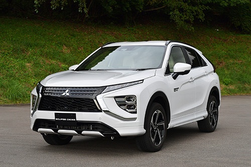 三菱自動車の新型 SUV「エクリプスクロス」。PHVモデルを追加した