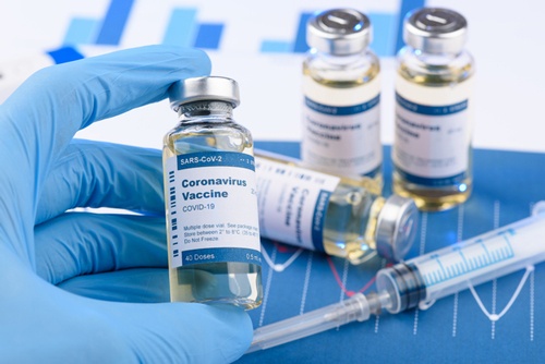 複数のワクチンを並行して開発する業界横断の取り組みが求められている（写真：PIXTA、イメージ）
