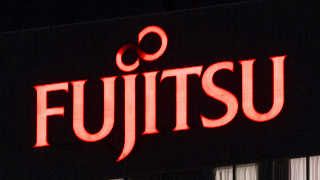ビジネス・経済 FUJITSU 家電ブランド消す「富士通」と残す「日立」 消費者接点、希薄化リスク