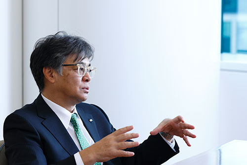 富士通は、時田隆仁社長が主導するリスク・コンプライアンス委員会の体制を強化する考えだ（写真：竹井 俊晴）