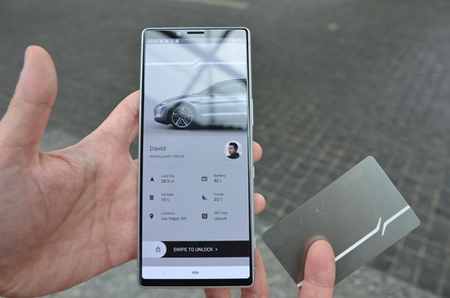 スマートフォンのアプリや専用カードでドアの開閉が可能