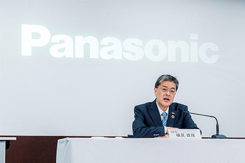 パナソニックの楠見雄規CEOは5月27日のオンライン会見で「今後2年間は、全ての事業部で攻める領域を定め、競争力を集中させる」と語った