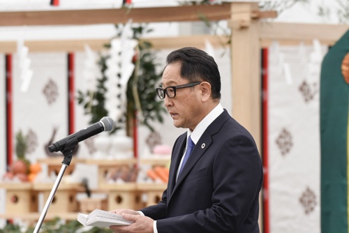 静岡県裾野市に建設するウーブン・シティの地鎮祭には豊田章男社長も出席した