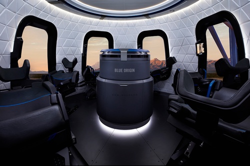 宇宙船のインテリア。この空間にベゾス兄弟と乗り込む(写真:Blue Origin)