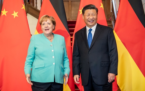 2019年9月にメルケル独首相は中国を訪問し、習近平（シー・ジンピン）国家主席と会談した（写真：picture alliance/アフロ）