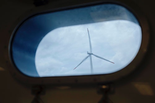 デンマーク南部ニステッド沖の洋上風力発電所 （写真：Maya Matsuura）