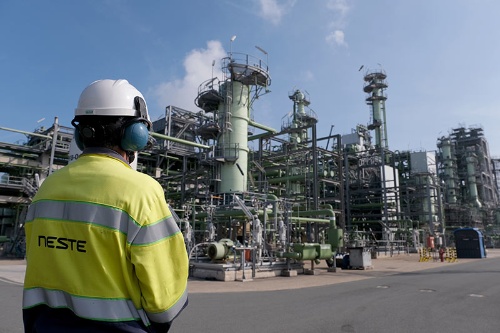 ネステはオランダのロッテルダム工場で再生燃料を生産する(写真:Yuriko Nakao)