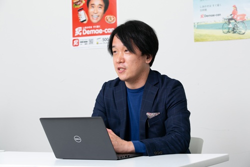 出前館次期社長のLINE藤井英雄・執行役員 O2OカンパニーCEO。(写真=的野弘路)