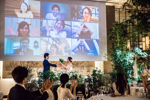 リアルとオンラインで参加する「ハイブリッド結婚式」