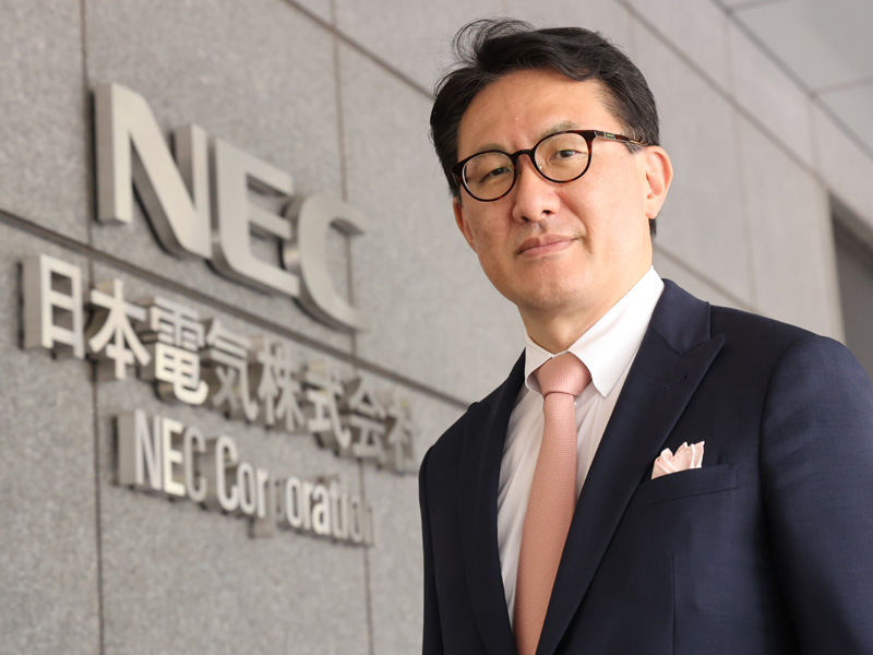 インターポール元幹部、NEC移籍「サイバー犯罪は産業化し、日本に矛先」