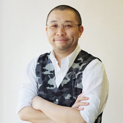 高梨巧(たかなし たくみ)氏 1981年生まれ。19歳でウェブ制作会社を起業し、2002年より広告会社アイレップに参画。検索エンジンを活用したマーケティング(SEM)など運用型広告に携わった。15年にfavyを設立し「飲食店が簡単に潰れない世界」をつくるべく、飲食店のDX(デジタル・トランスフォーメーション)に挑戦している。「コーヒーマフィア」などサブスクリプション(定額課金)型の外食店経営でも知られる