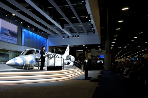 ホンダは世界最大のビジネスジェット展示会で新型機を発表した（写真：ロイター/アフロ）