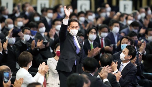 自民党の新総裁に選出された岸田前政調会長(写真:共同通信)