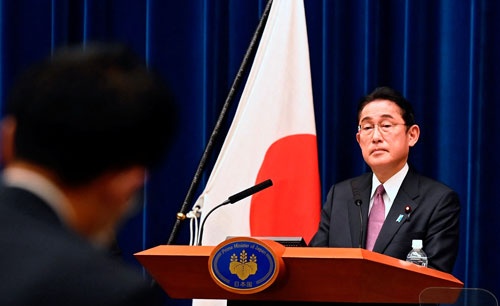 12月16日、記者会見を開いた岸田首相（写真：ロイター）