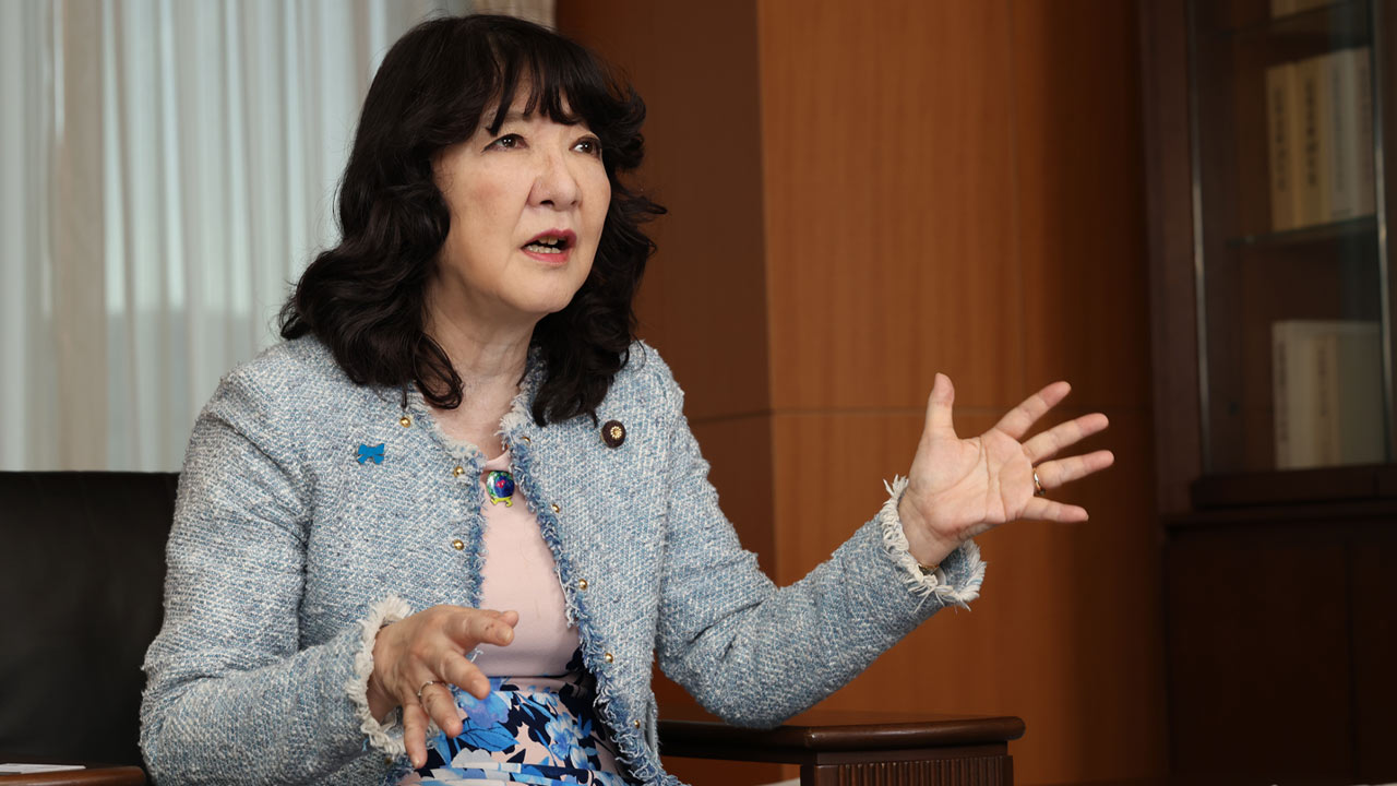 片山さつき金融相「NISA貧乏は想定外、今こそ金融教育を」 日経平均6万