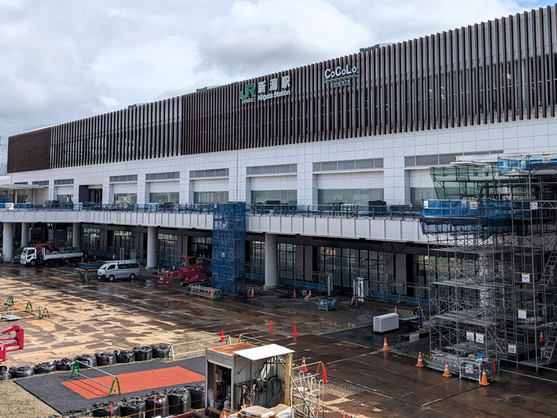 JR東、新潟に巨大駅ナカ開業　都市開発の陰で進まぬローカル線復旧