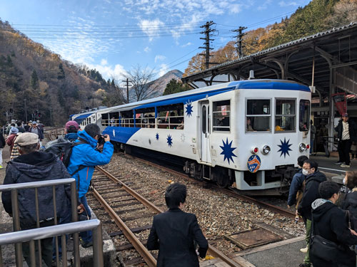 JR西日本、ローカル線「芸備線」の存廃協議開始 事なかれ主義は捨てた