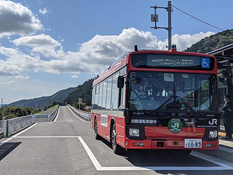 Jr東 Jr西が挑むbrt自動運転 鉄道よりもハードル低く 日経ビジネス電子版