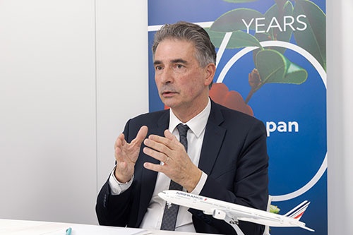 アンリ・ドゥ・ペイルロング(Henri de peyrelongue)氏