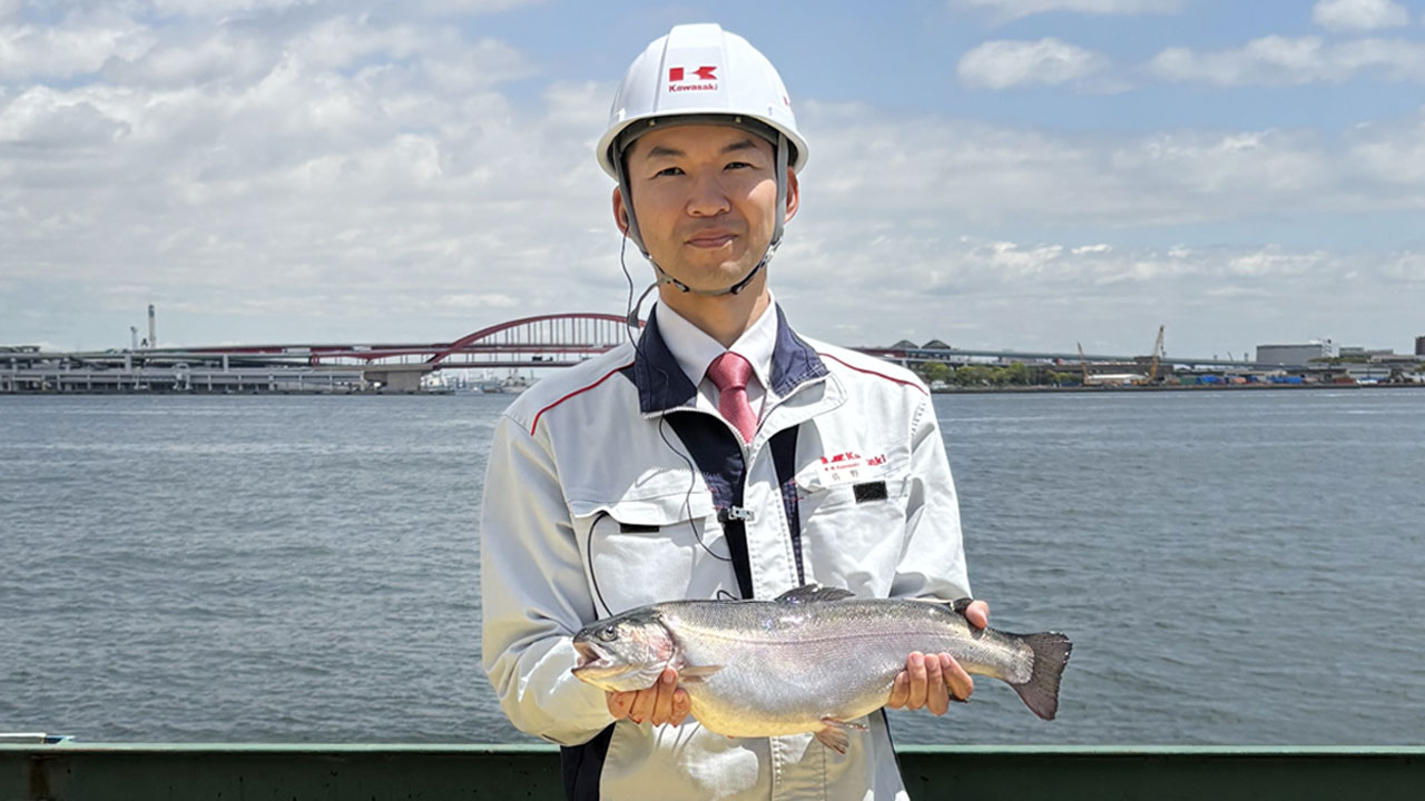 川崎重工、神戸港でサーモン養殖　LNG船や鉄道車両の技術で育む