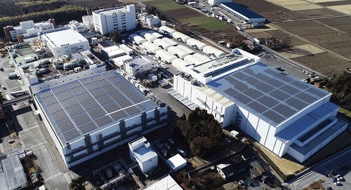 花王で国内最大となる発電容量1500kWのメガソーラー（大規模太陽光発電設備）を導入した栃木工場（写真：花王）
