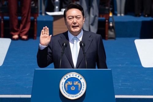 尹錫悦（ユン・ソンニョル）韓国新大統領は就任演説で「自由」という言葉を35回も使った（写真：代表撮影／Abaca／アフロ）