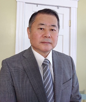 <span class="fontBold">尾上定正(おうえ・さだまさ)</span><br>米ハーバード大学アジアセンター上級フェロー。<br>1959年生まれ。元空将。1982年に防衛大学校を卒業し、航空自衛隊に入隊。 統合幕僚監部防衛計画部長、航空自衛隊幹部学校長、北部航空方面隊司令官、航空自衛隊補給本部長などを歴任し、2017年に退官。著書に『台湾有事と日本の安全保障』など