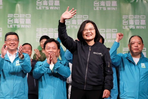 民進党の蔡英文氏が2020年の総統選で再選を果たし、台湾当局との交渉と合作を通じた平和統一は遠のいた（写真：ロイター/アフロ）
