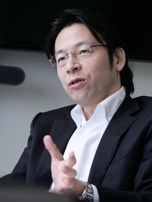 國分俊史(こくぶん・としふみ) 多摩大学大学院教授。同大ルール形成戦略研究所所長。専門は、安全保障経済政策を起点とするルール形成戦略。早稲田大学大学院公共経営研究科修了。A.T.カーニーのプリンシパルや米系会計ファームのバイスプレジデントパートナーを歴任。ルール形成戦略議員連盟のアドバイザーを務める。主著に『エコノミック・ステイトクラフト 経済安全保障の戦い』など。(写真:加藤 康)