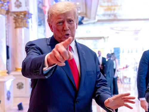 トランプ氏による支援は、民主党にとって実は神風だった(写真:AP/アフロ)