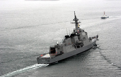 イージス艦「あたご」。閣議決定で導入を決めた「イージス・システム搭載艦」は「イージス艦」とは異なる可能性がある(写真:新華社/アフロ)