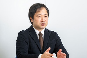 小谷 哲男(こたに・てつお)明海大学教授、日本国際問題研究所主任研究員。2008年、同志社大学大学院法学研究科博士課程を単位取得退学。その間、米ヴァンダービルト大学日米センターでアジアの安全保障問題、特に日米関係と海洋安全保障に関して在外研究に従事する。その後、海洋政策研究財団、岡崎研究所、日本国際問題研究所で研究員を歴任。現在は、日本の外交・安全保障、日米同盟、インド太平洋地域の国際関係と海洋安全保障を中心に研究・発信を行うとともに、「海の国際政治学」を学問として確立すべく奮闘中。主な著書に『現代日本の地政学(共著)』(中公新書、2017)、『アメリカ太平洋軍の研究(共著)』(千倉書房、2018)など