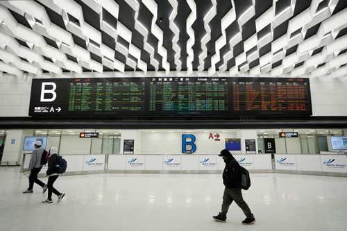 日本の空港はいつになったら活況を取り戻せるのか（写真：AP/アフロ）