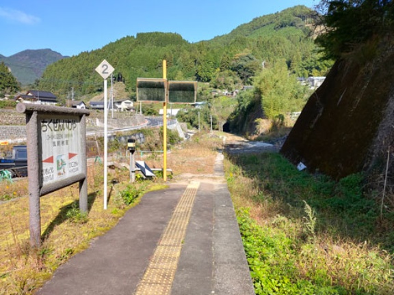 線路は続かぬいつまでも 鉄道失った村の未来なき嘆息 日経ビジネス電子版 線路は続かぬいつまでも 鉄道失った村の未来なき嘆息 日経ビジネス電子版